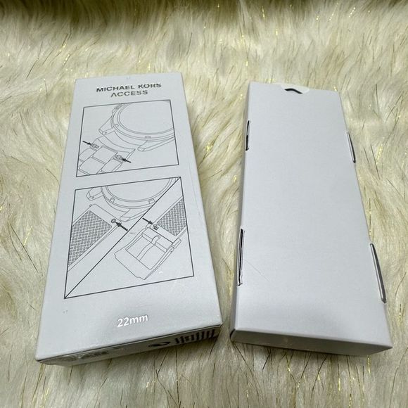 Michael Kors Bradshaw Smart Watch Interchangeable Band, Snakeskin Look - Picture 2 of 3